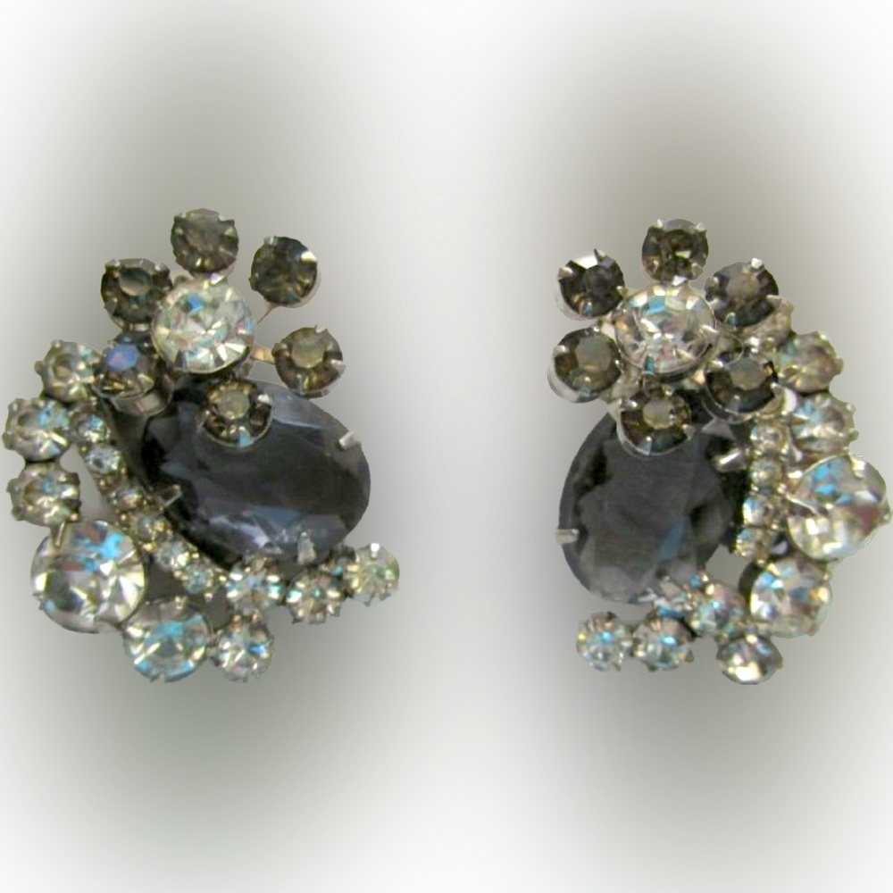 Verified JULIANA D&E Vintage Grey Oval Rhinestone Layered Florette Earrings